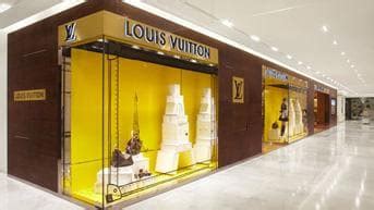 louis vuitton paris made in france precio|Louis Vuitton Paris Printemps Haussmann Store in Paris, FRANCE .